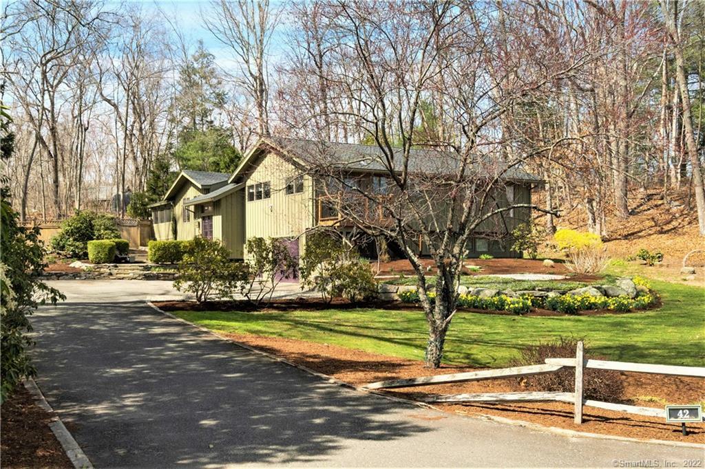 Property Photo:  42 Falls River Drive  CT 06442 