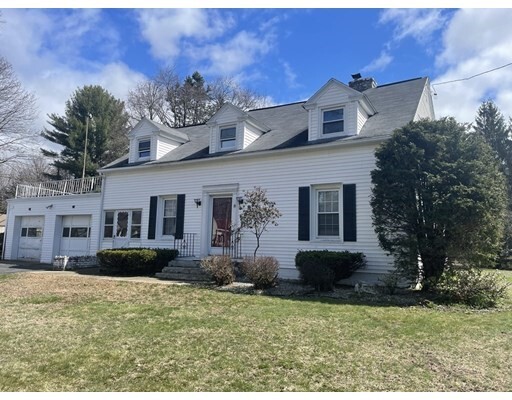 Property Photo:  8 Delmor Circle  MA 01095 