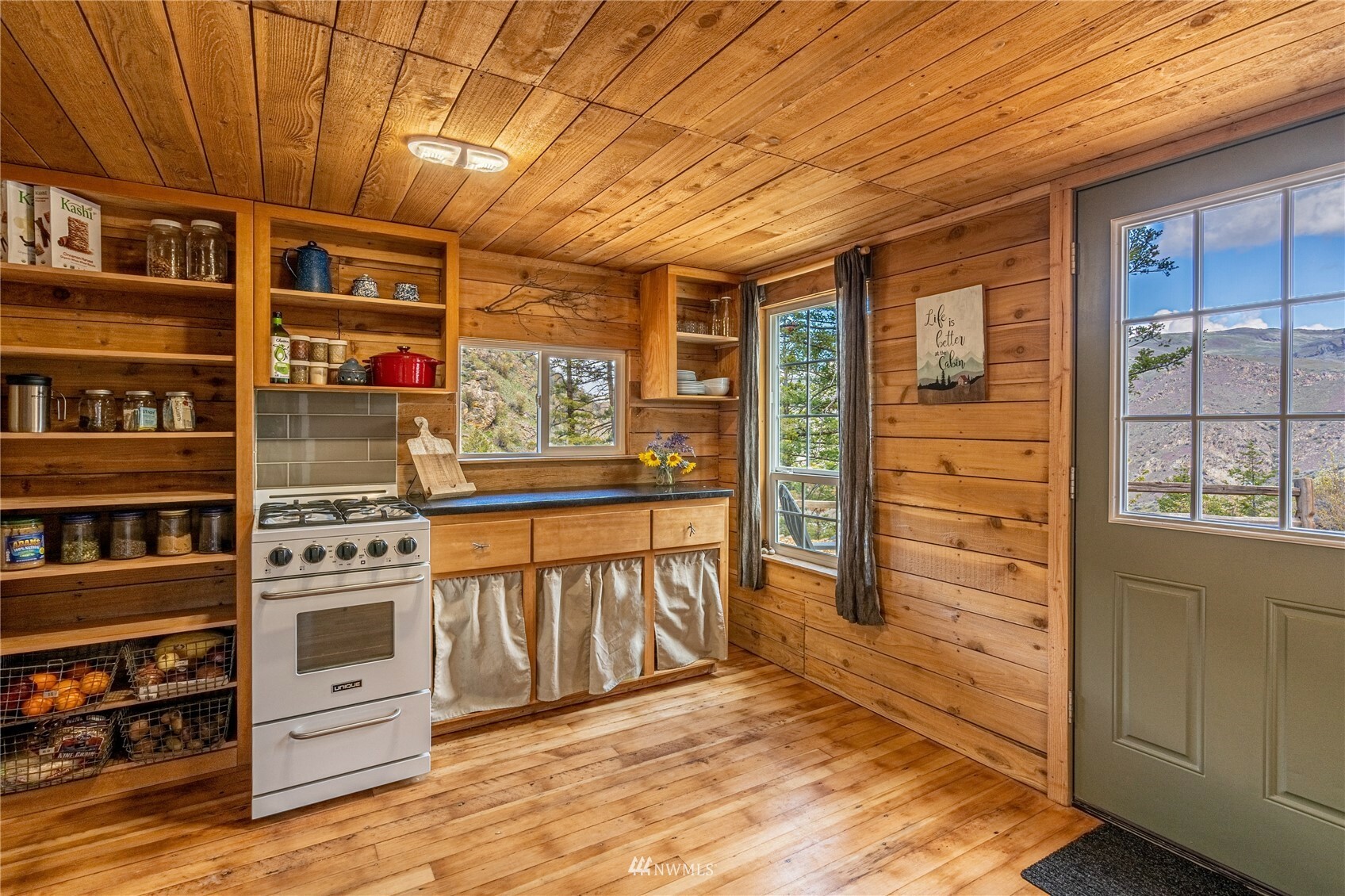 Property Photo:  2317 Black Rock Road  WA 98858 