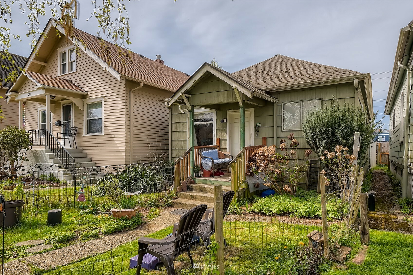 Property Photo: 3212 Oakes Avenue WA 98201