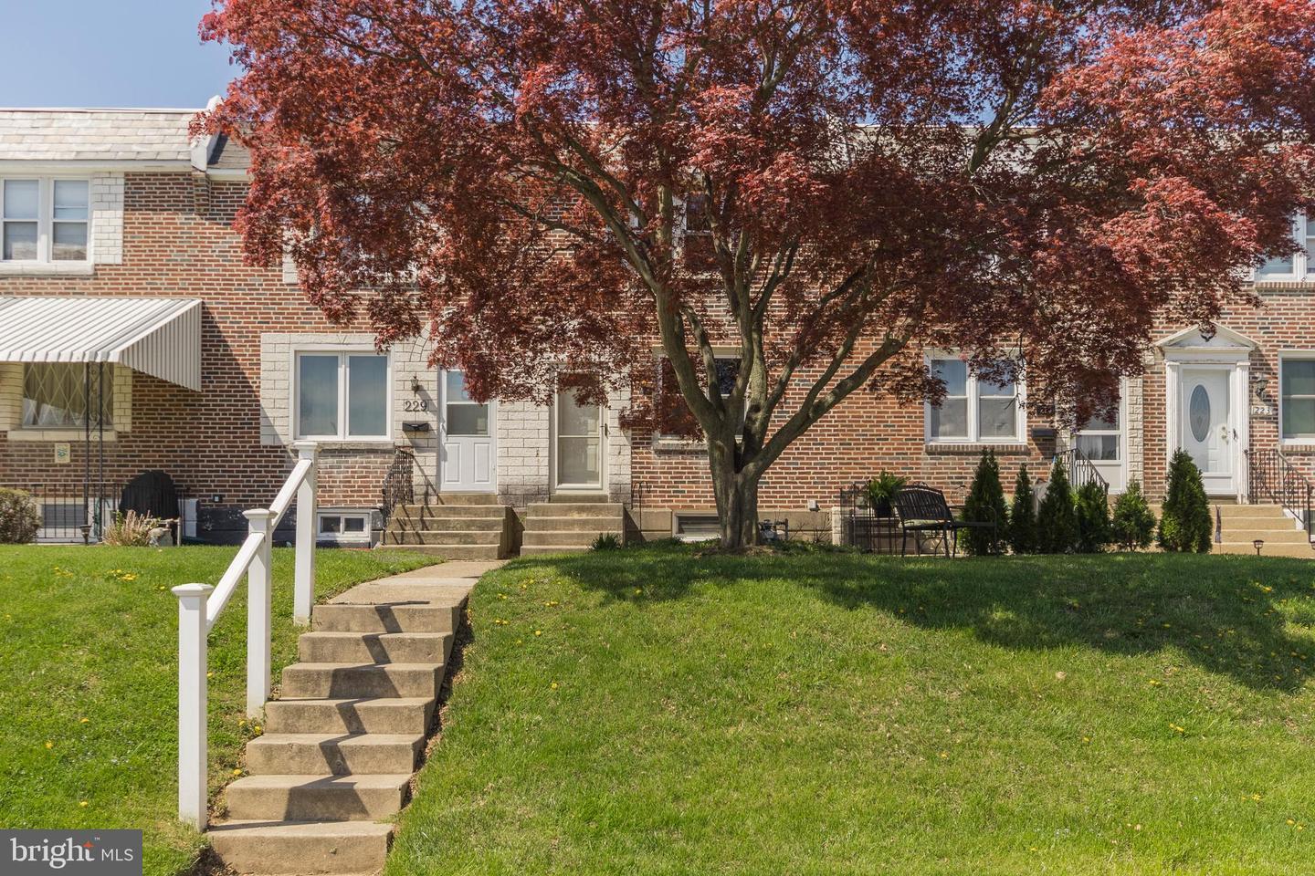 Property Photo: 227 Pine Street PA 19036