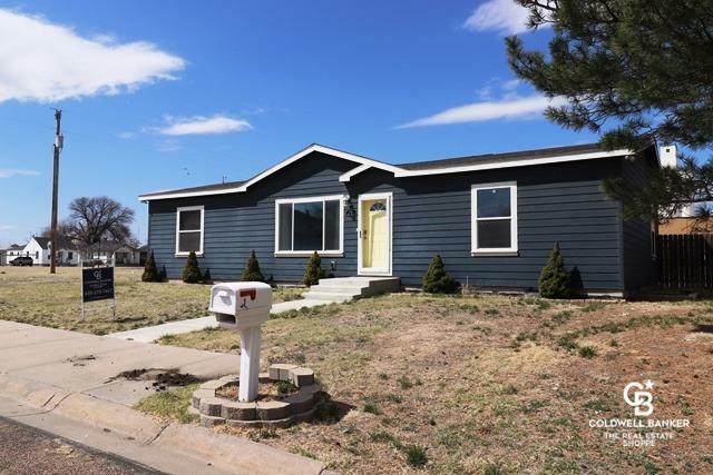 Property Photo:  310 East 3rd Street  KS 67871 