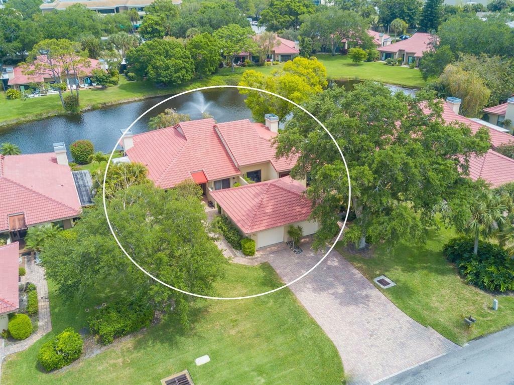 Property Photo:  1720 Kestral Park Way S 49  FL 34231 