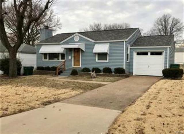 Property Photo: 1237 Bakewell Drive MO 63137