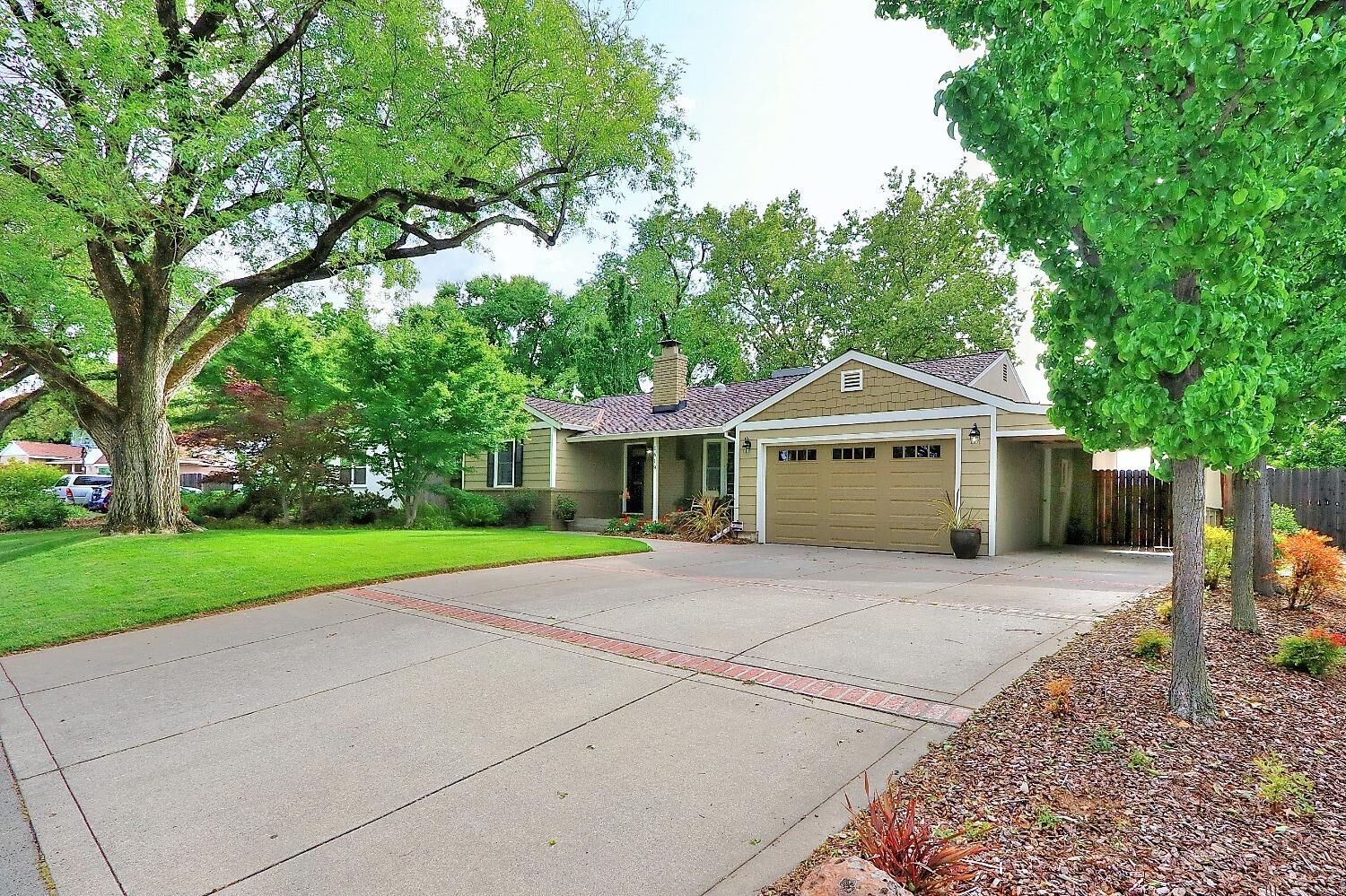 Property Photo:  1619 El Nido Way  CA 95864 