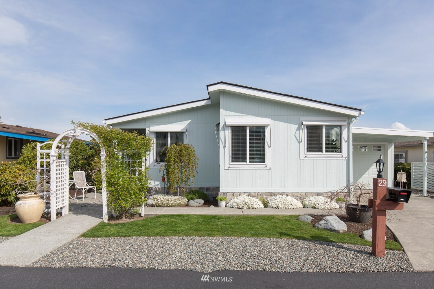 Property Photo: 325 N Fifth Avenue 29 WA 98382