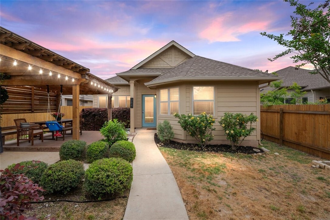 Property Photo: 384 Tilly Lane TX 78610