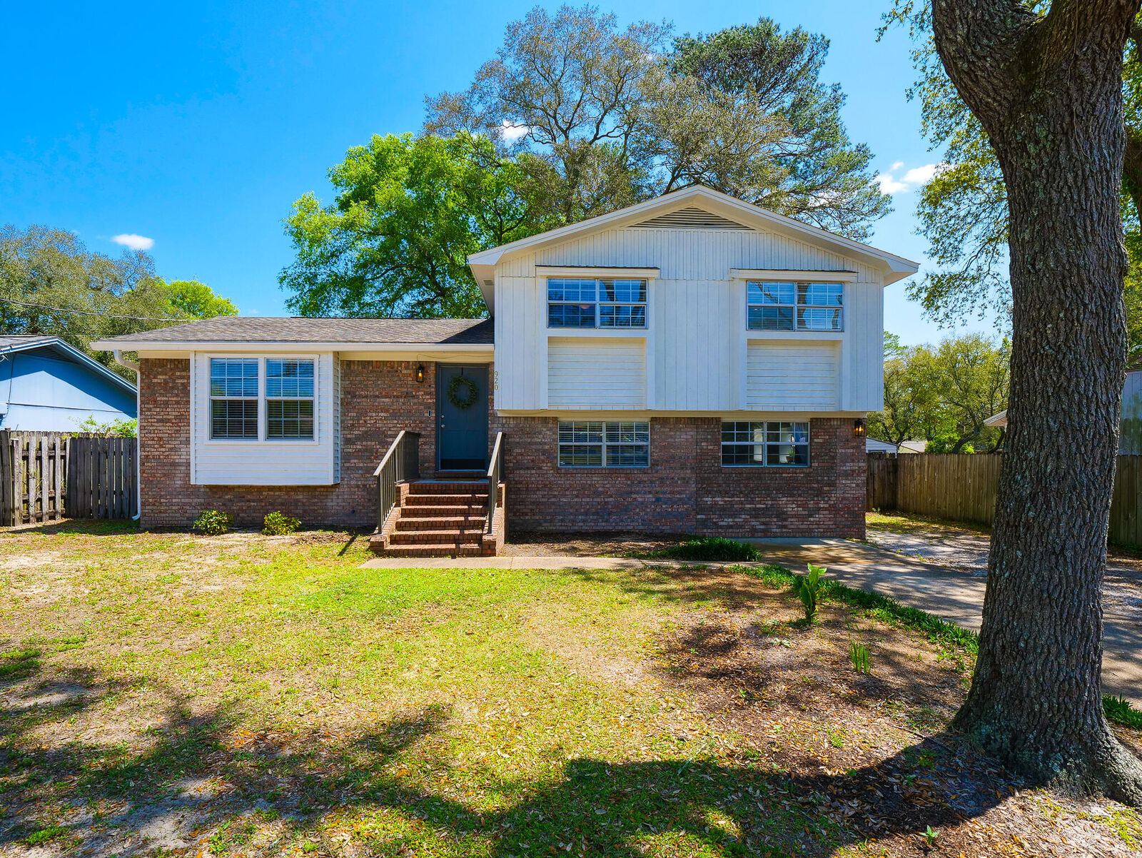 Property Photo: 920 Juniper Avenue FL 32578