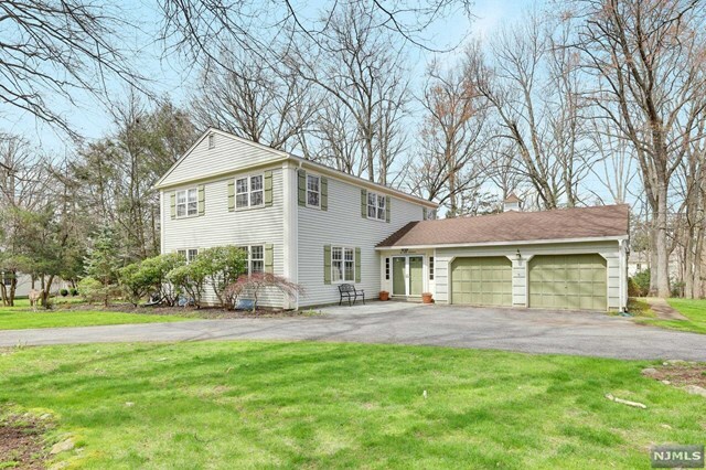 Property Photo:  92 Huff Terrace  NJ 07458 