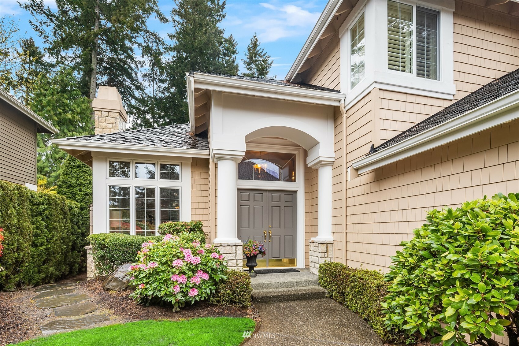 Property Photo:  19166 NE 43rd Court  WA 98074 