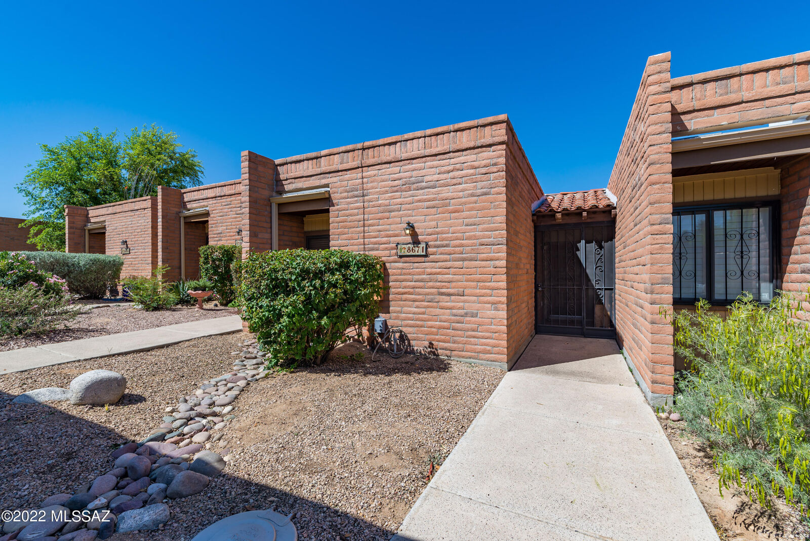 Property Photo:  8671 N Little Oak Lane  AZ 85704 