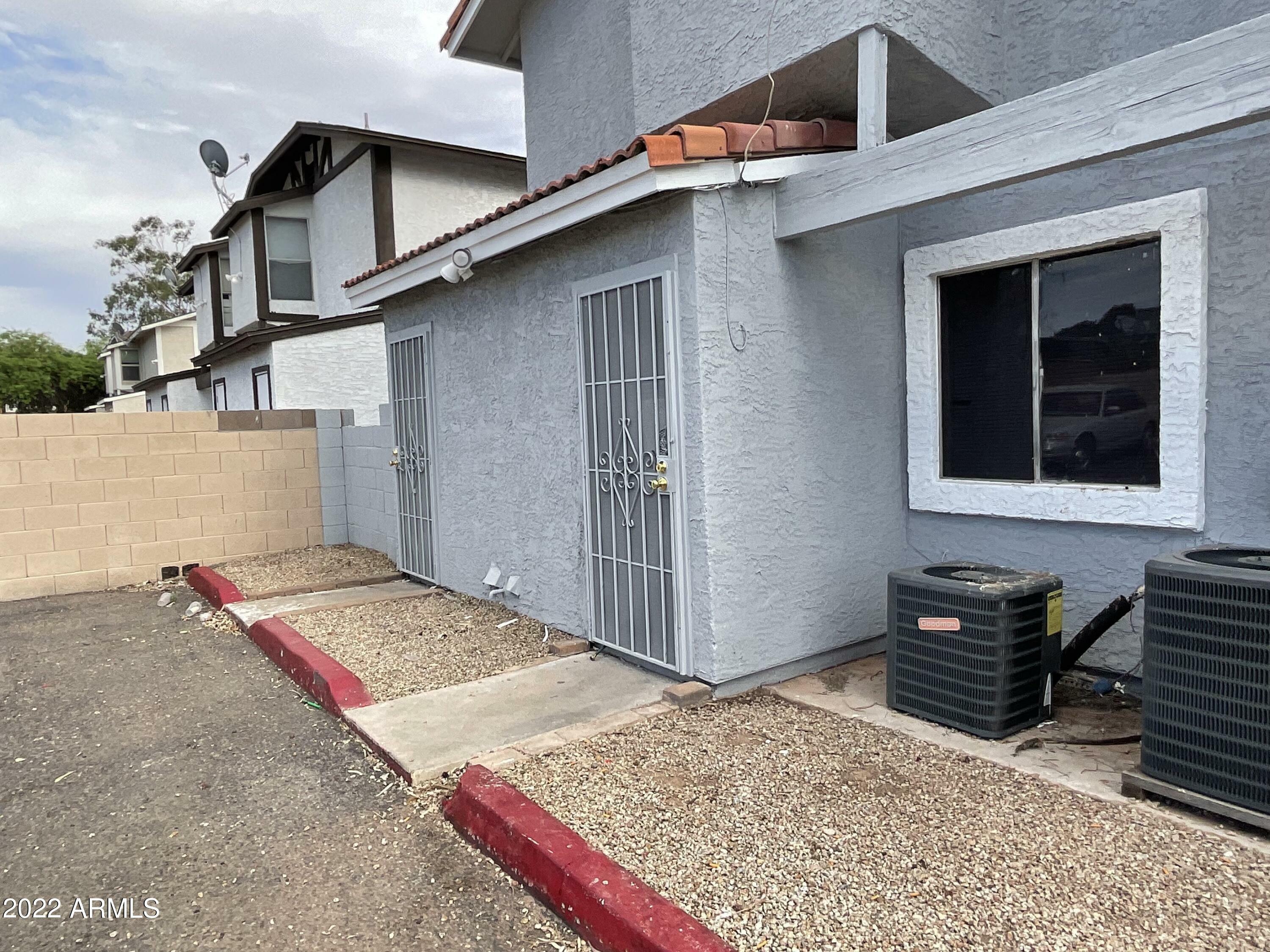 Property Photo: 3136 E Cicero Street AZ 85213