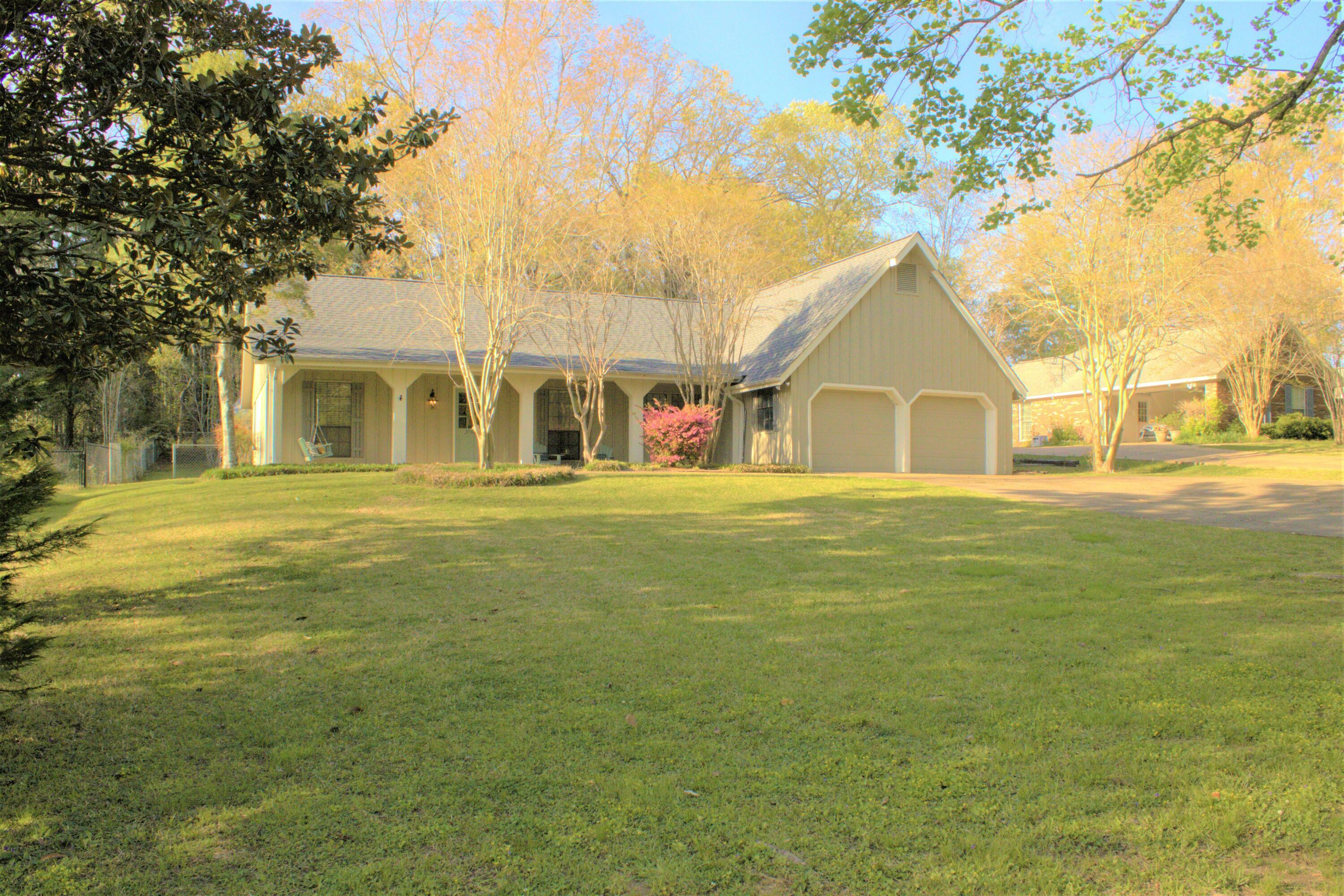 612 Hospital Rd  Starkville MS 39759 photo