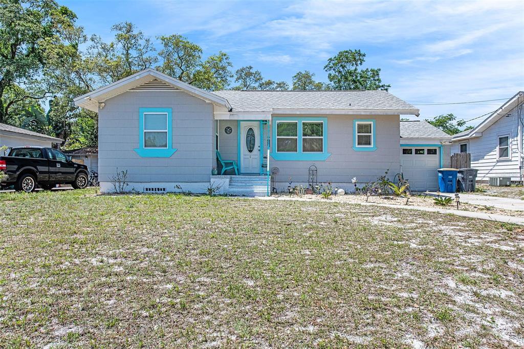 Property Photo: 616 S Glenwood Avenue FL 33756