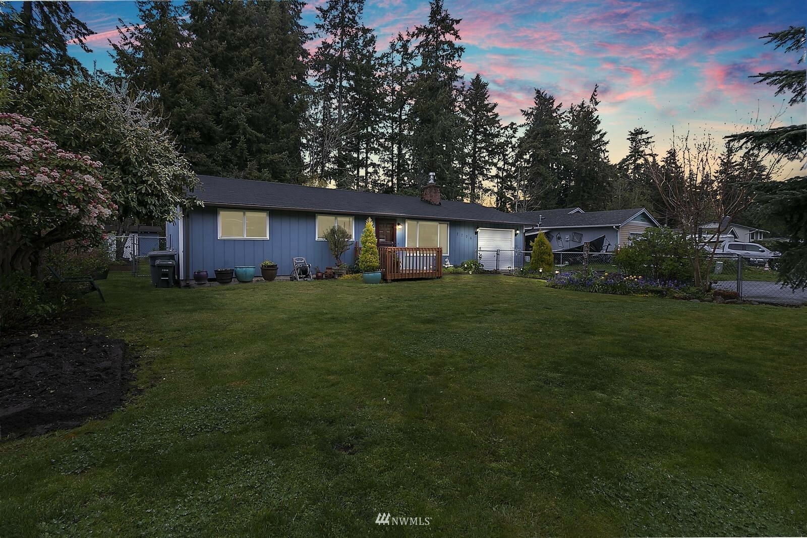 Property Photo:  2706 Forest View Court N  WA 98374 