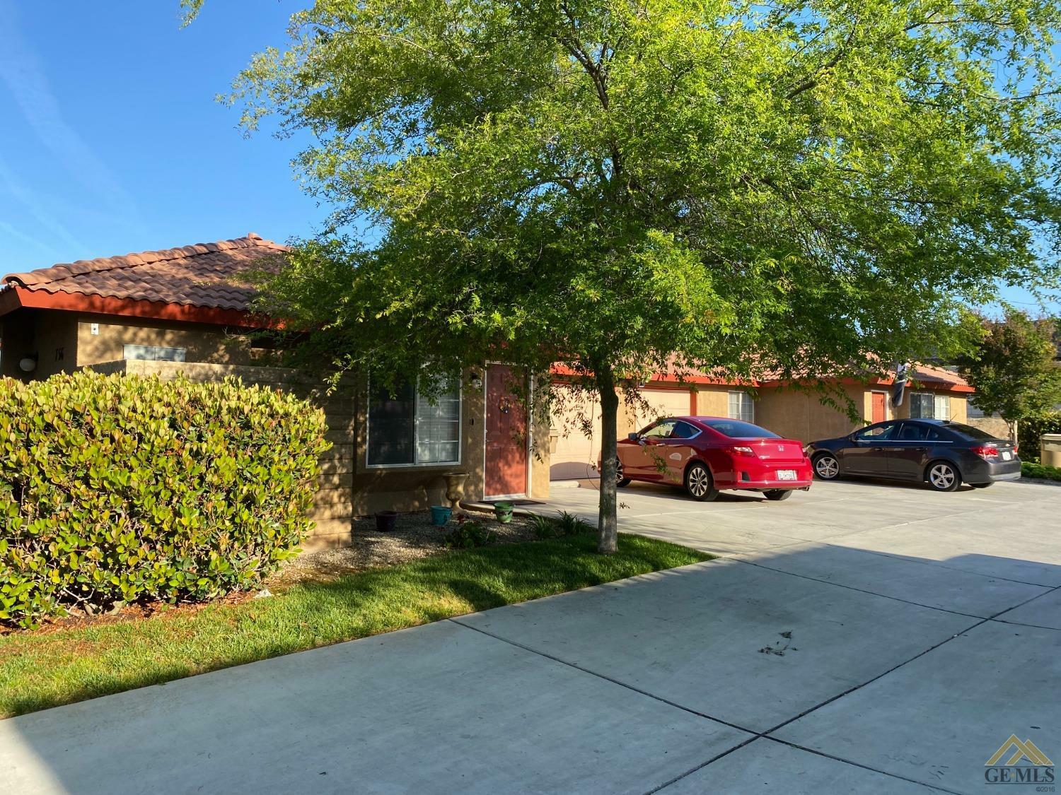 Property Photo:  756 Spring Meadow Court  CA 93308 