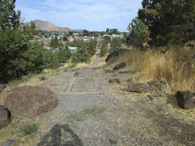 Property Photo: 1355 F Avenue OR 97760