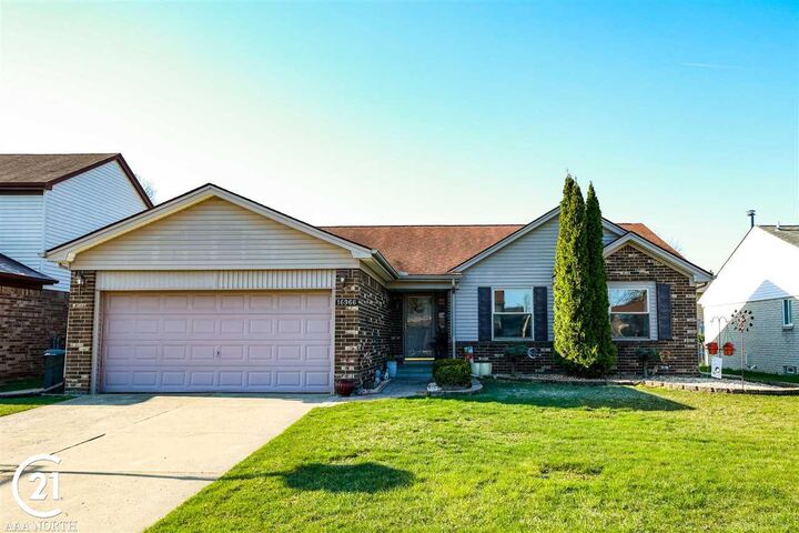 16966 White Plains  Macomb MI 48044 photo