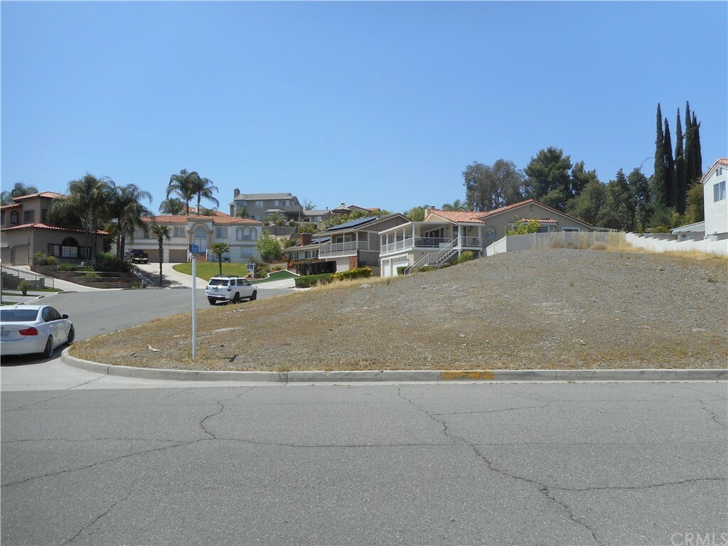 Property Photo:  504 Big Range Road  CA 92587 