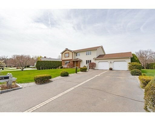 Property Photo: 114 Deer Run Road MA 01089