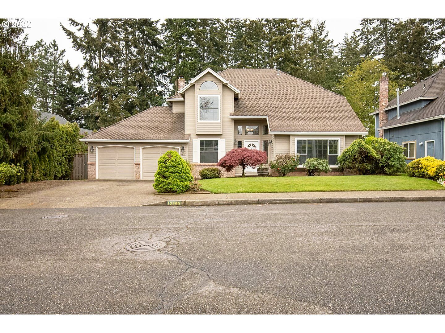 Property Photo:  12800 SE Ott St  OR 97015 