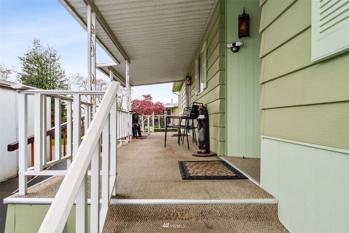 Property Photo:  1124 Mt Villa Drive  WA 98022 