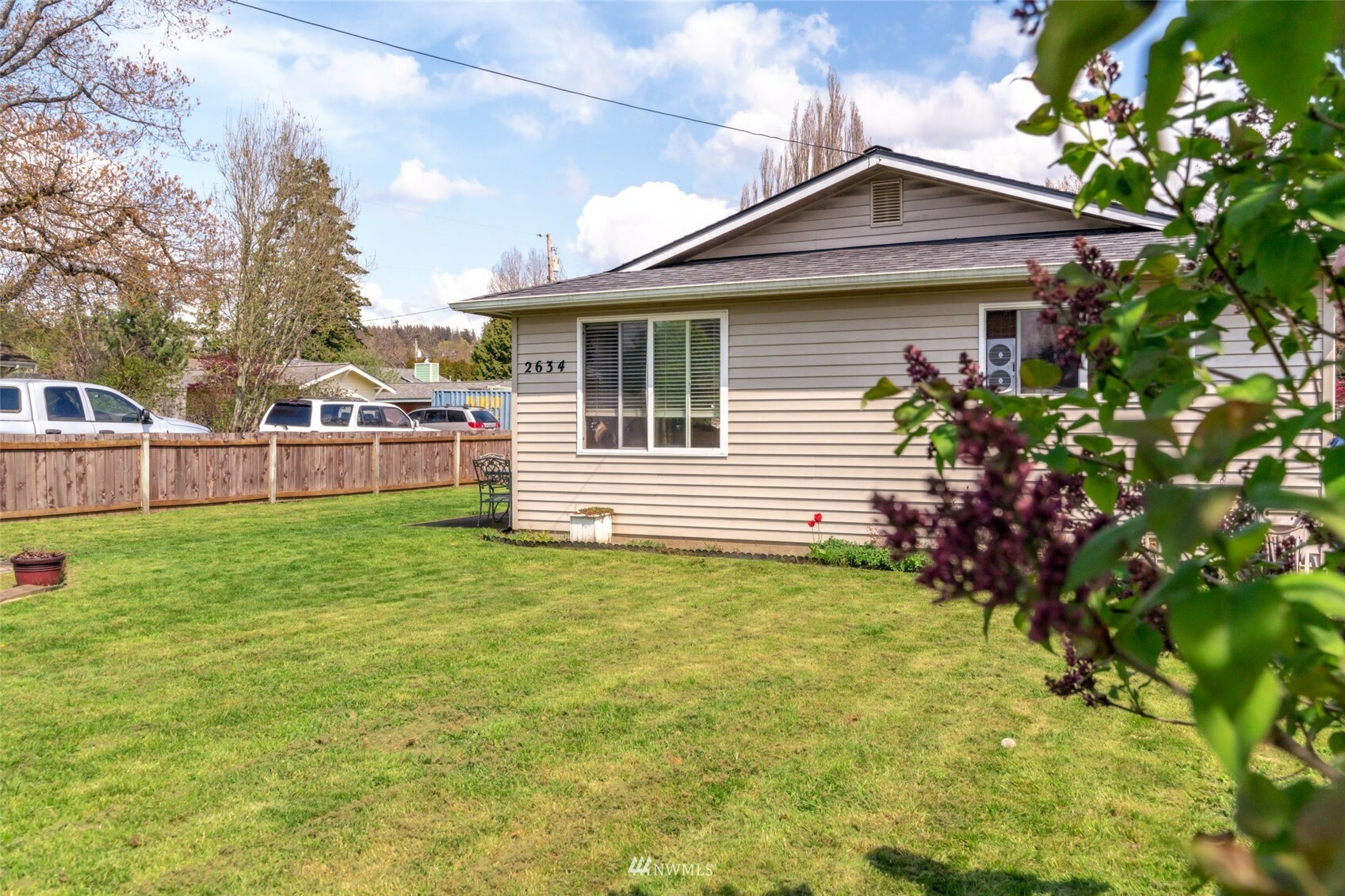 Property Photo:  2634 Yew Street  WA 98226 