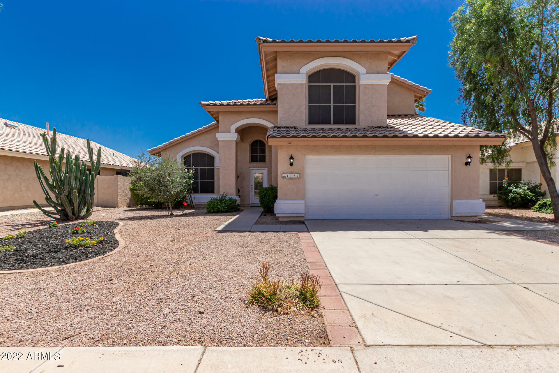 Property Photo: 1171 W Oriole Way AZ 85286