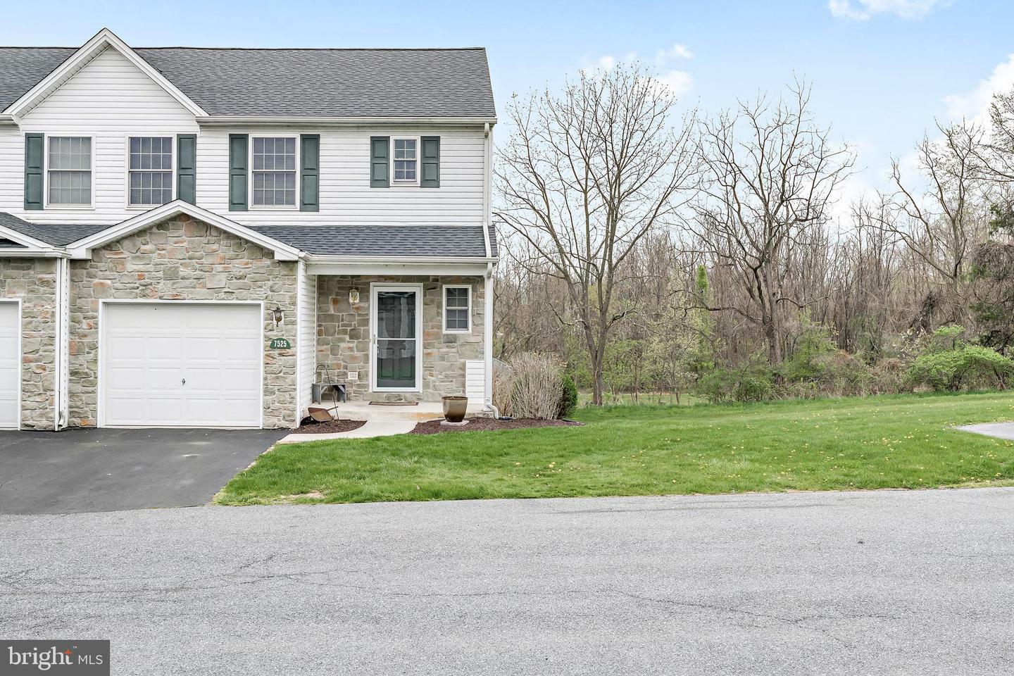 Property Photo:  7525 Clover Lee Boulevard  PA 17112 