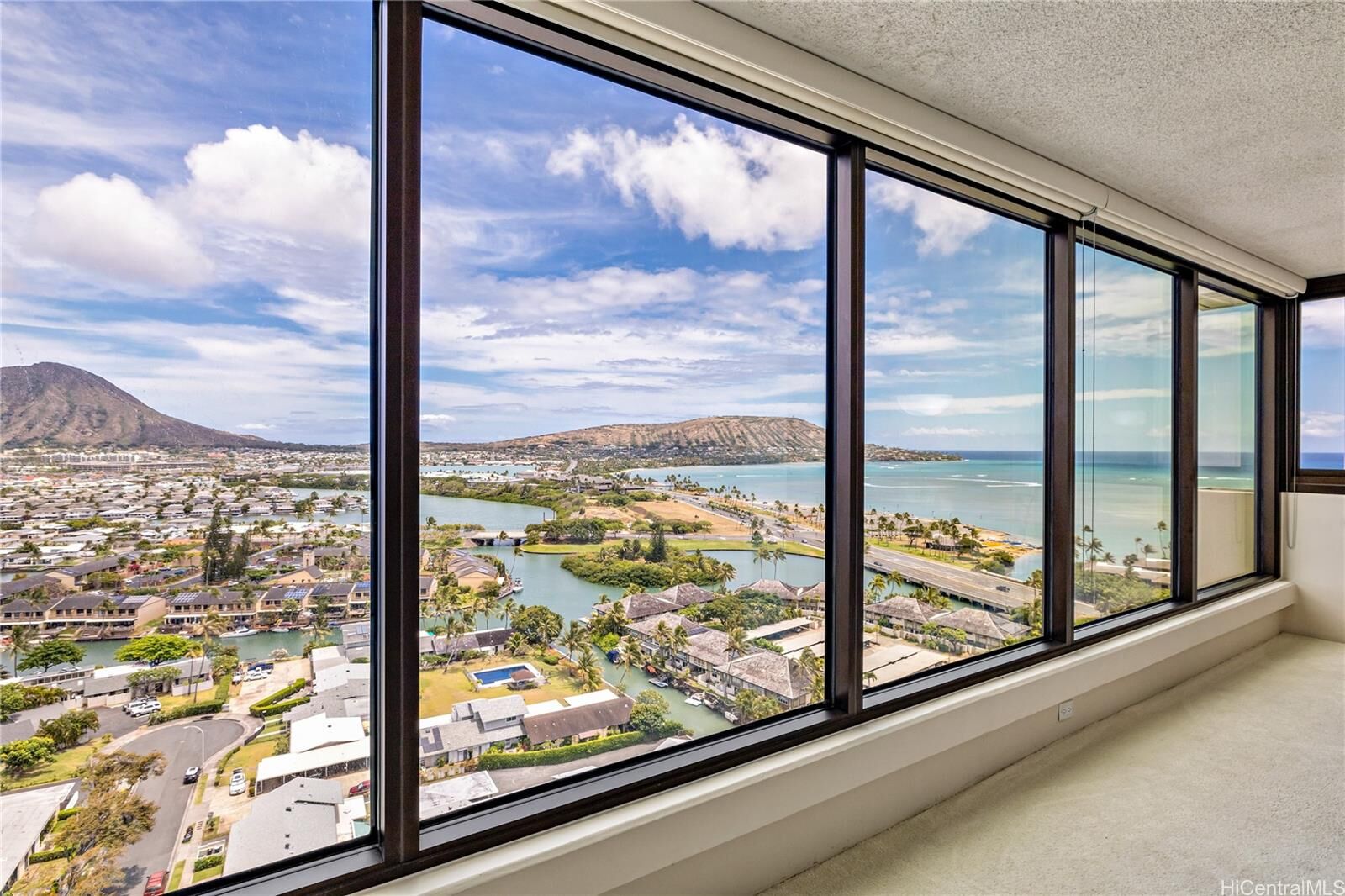 Property Photo: 250 Kawaihae Street 17D HI 96825