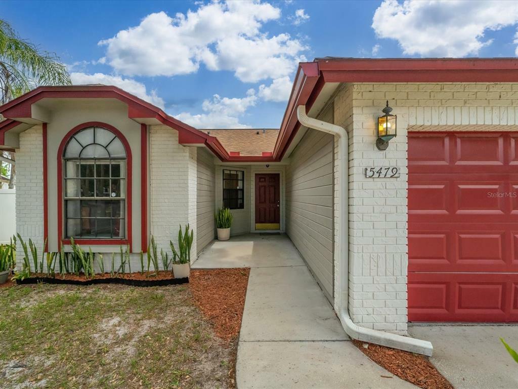 Property Photo:  5479 Friarsway Drive  FL 33624 