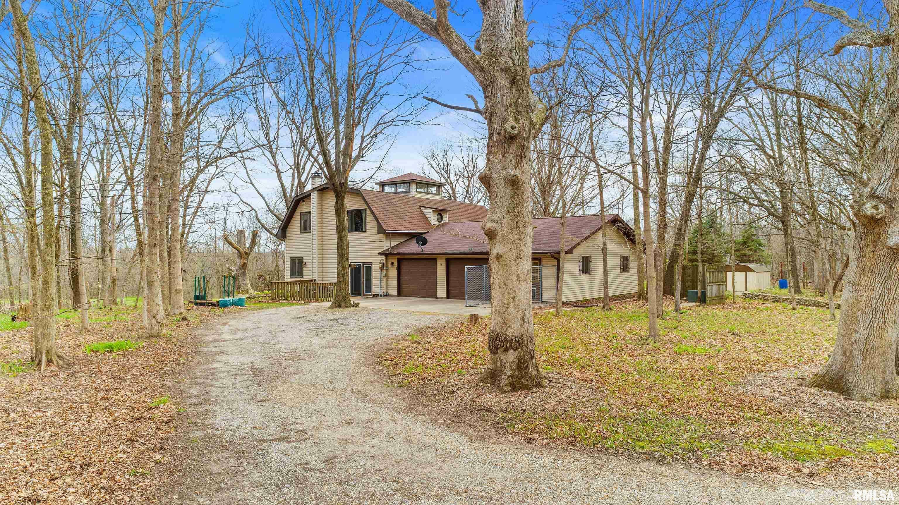 Property Photo:  465 E County Road 550 N  IL 61565 