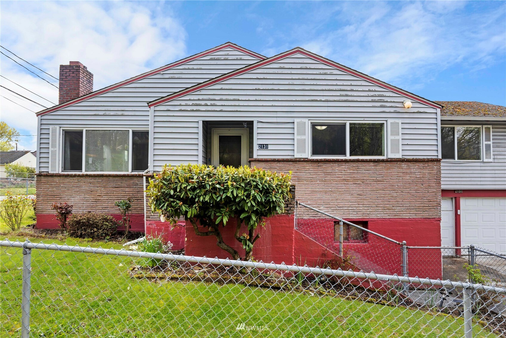 Property Photo:  2131 S Graham Street  WA 98108 