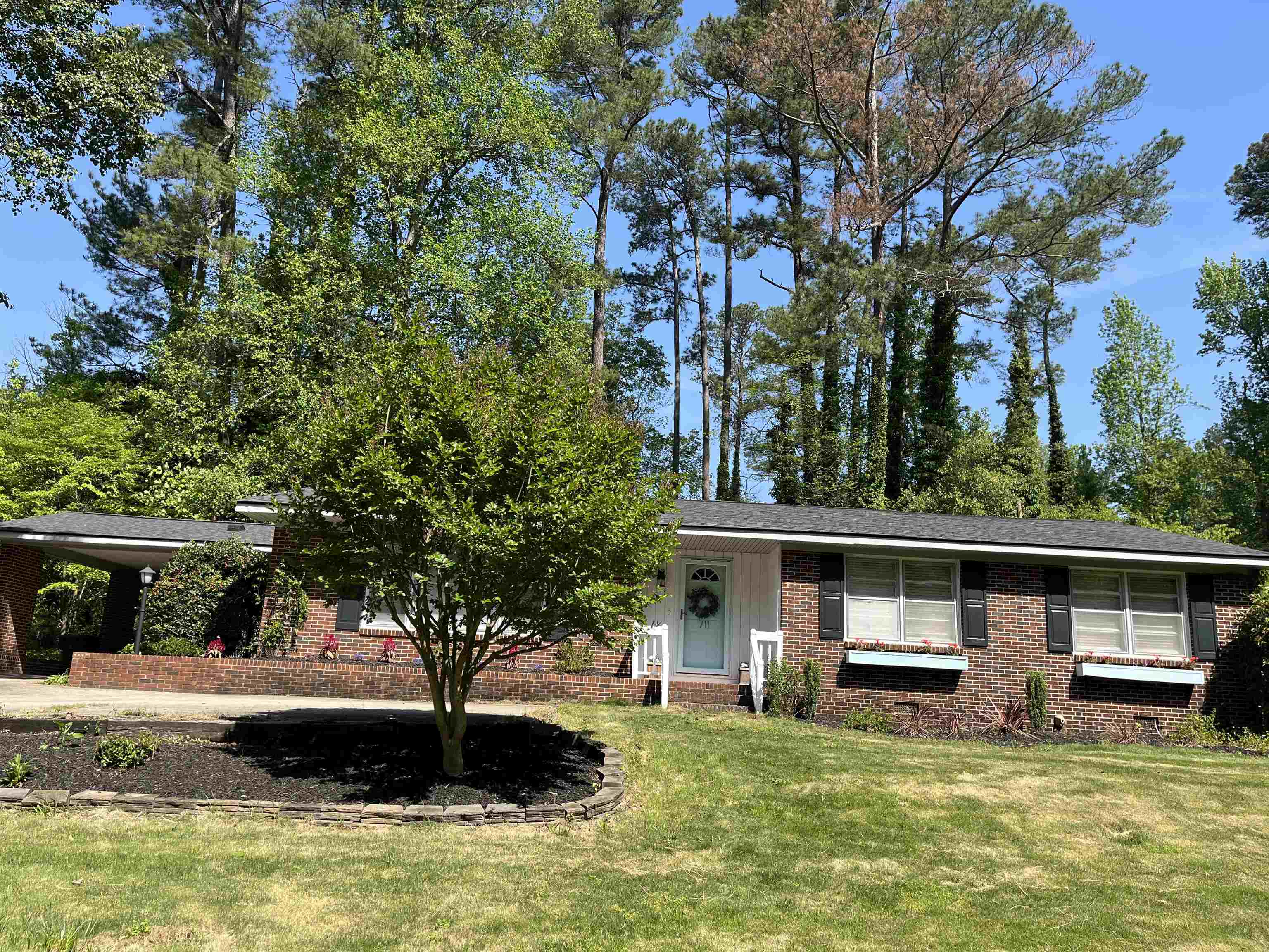 Property Photo:  711 Dupre Drive  SC 29307 