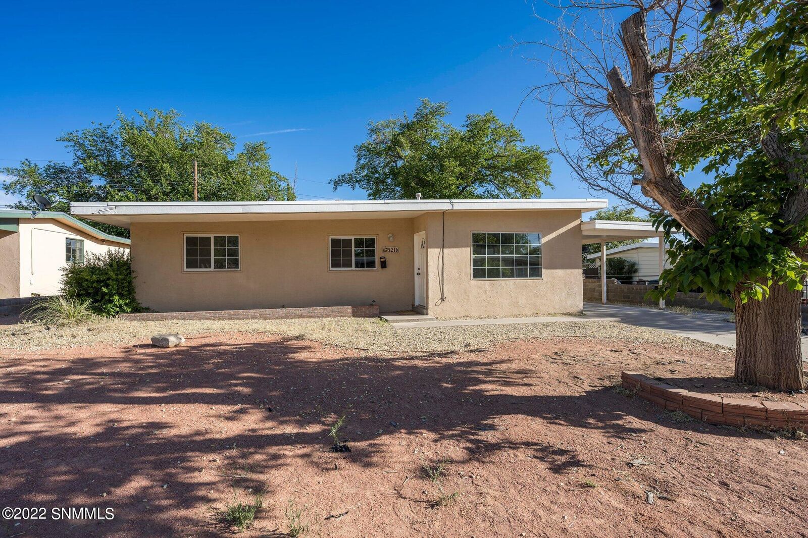 Property Photo:  2216 Magnolia Drive  NM 88001 