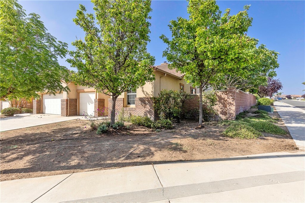 Property Photo: 33165 Breighton Wood Street CA 92584
