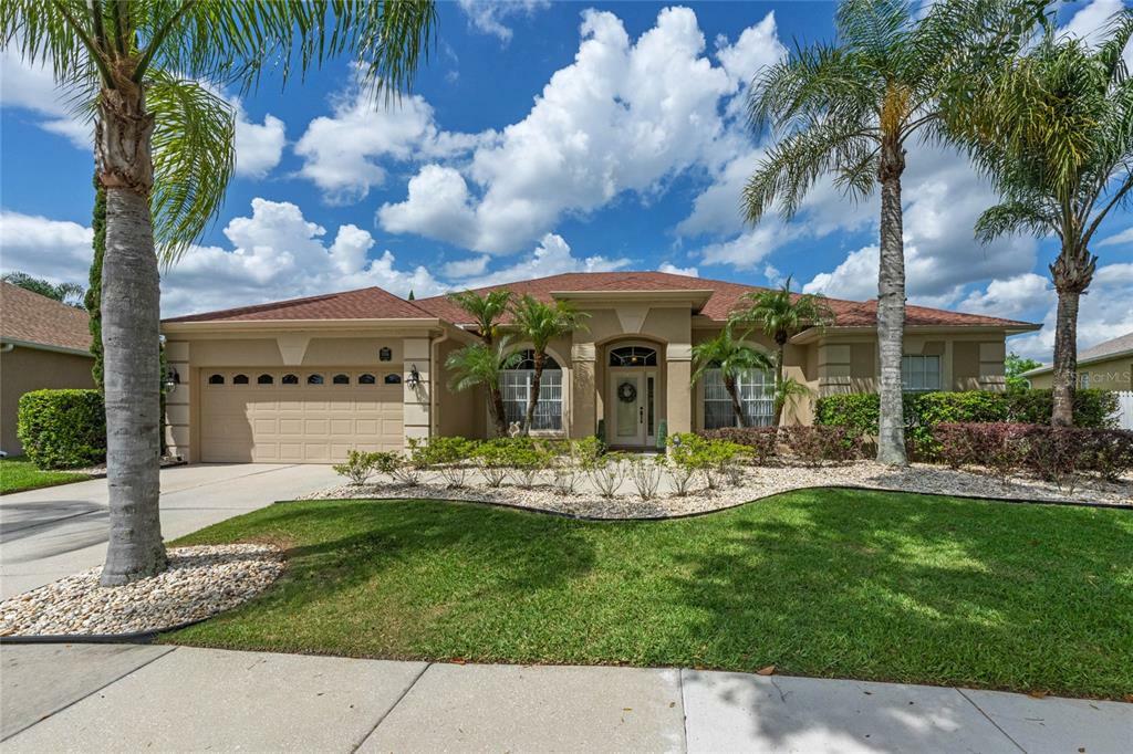 Property Photo: 2056 Cascades Cove Drive FL 32820