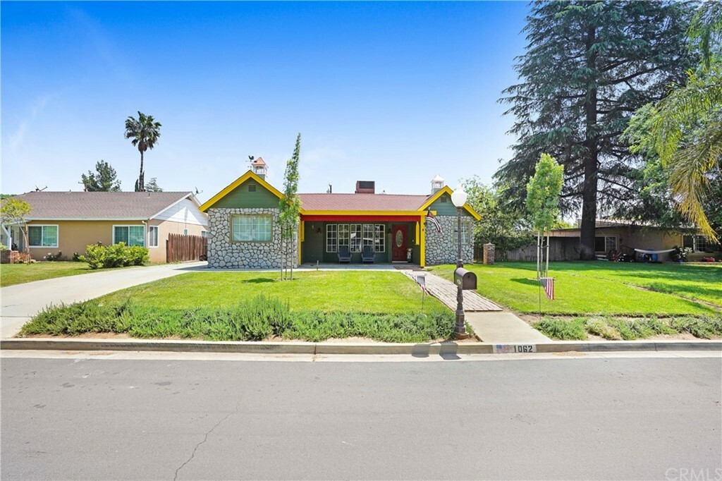 Property Photo:  1062 Palm Avenue  CA 92223 