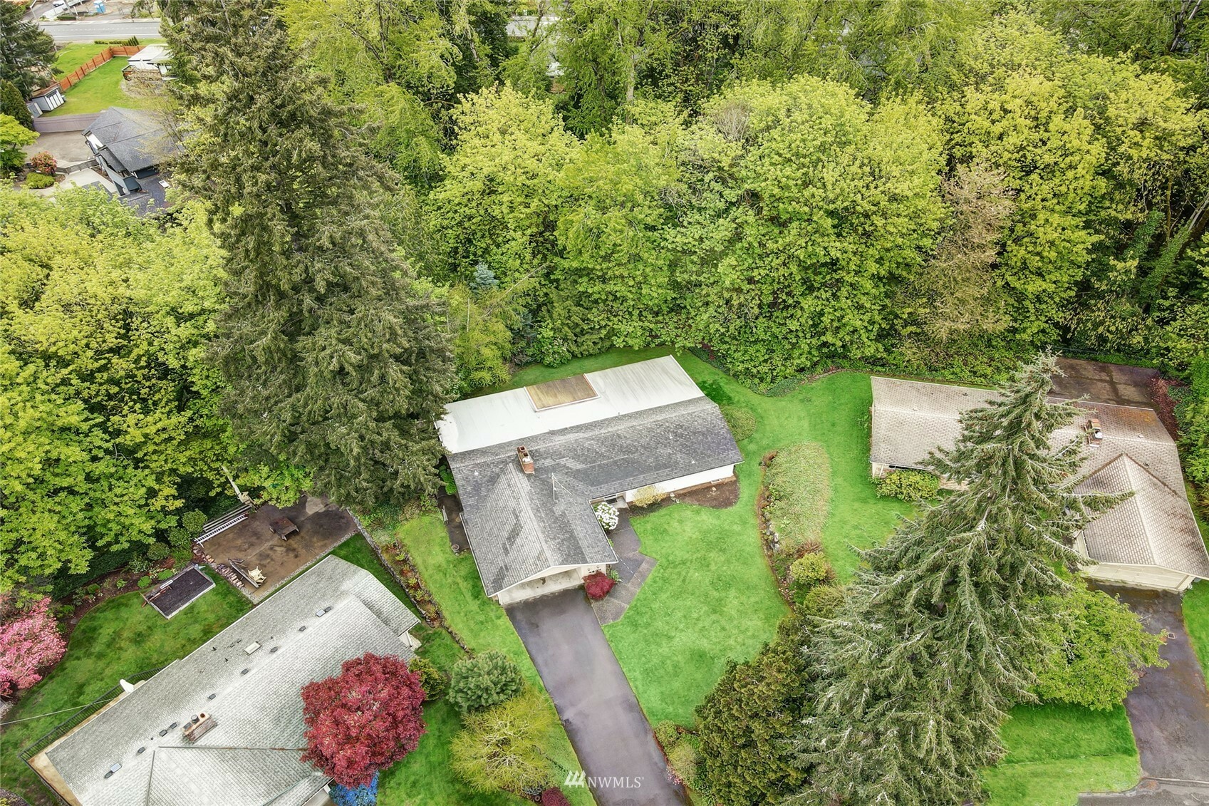 Property Photo: 4604 118th Avenue SE WA 98006
