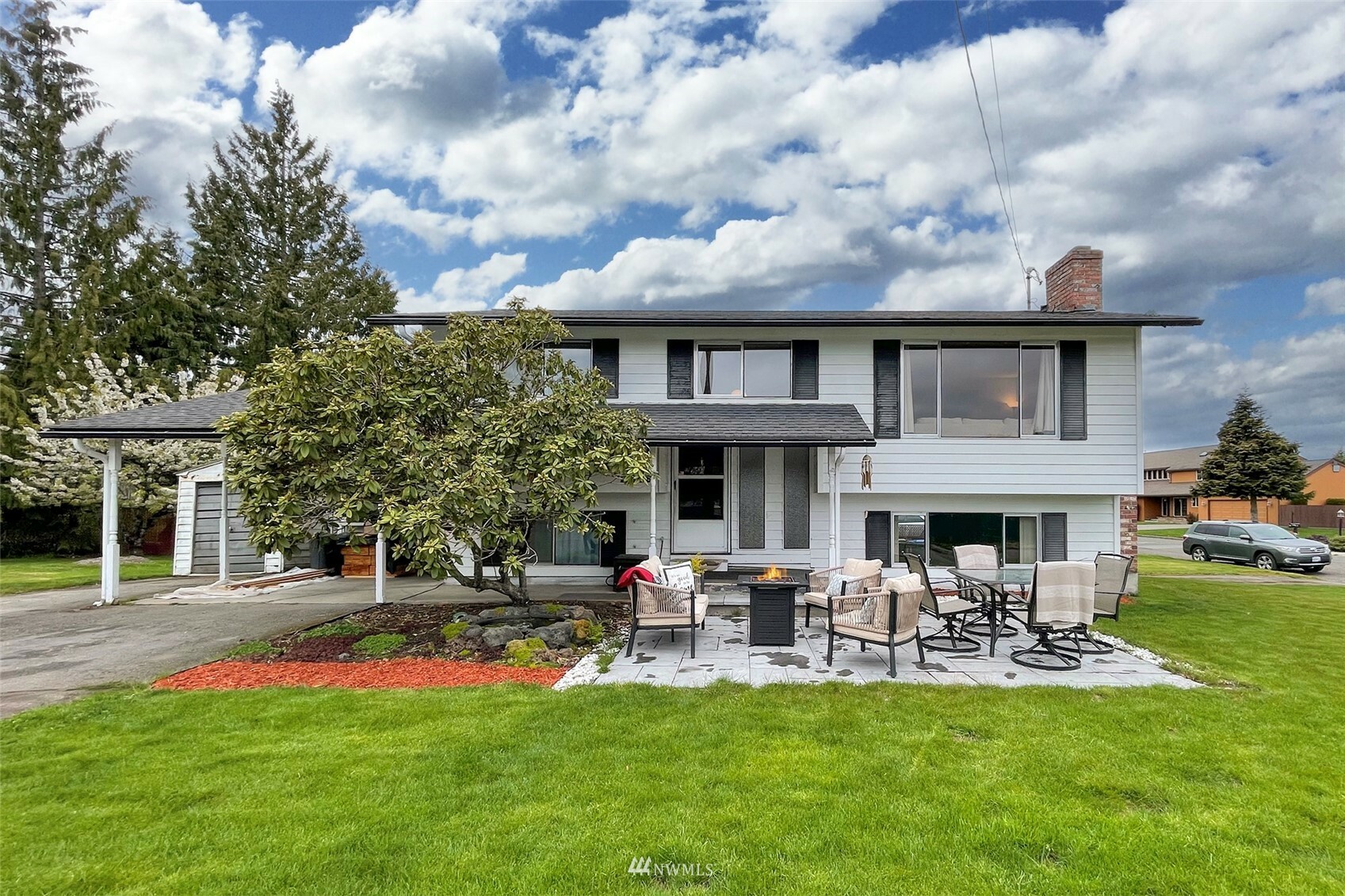 Property Photo:  2606 S Lincoln Street  WA 98362 