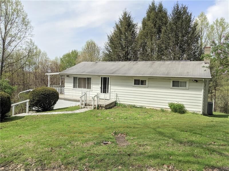 Property Photo: 184 Spaugy Hollow Rd PA 15425