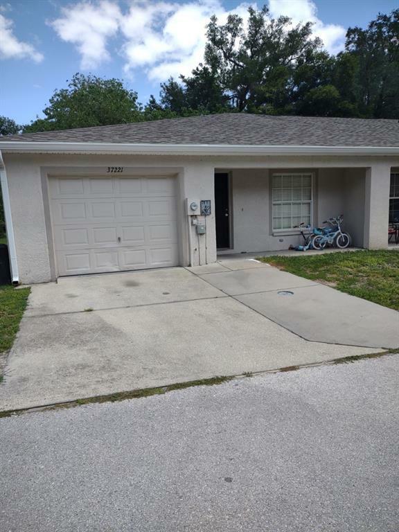 Property Photo:  37221 Grassy Hill Lane  FL 33525 