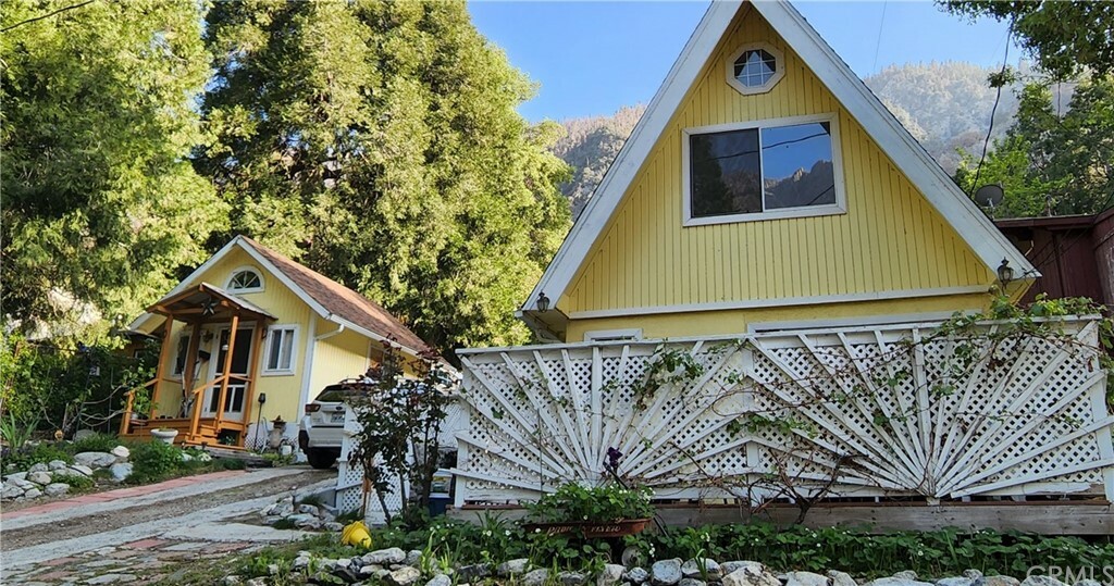 Property Photo: 39429 Canyon Drive CA 92339