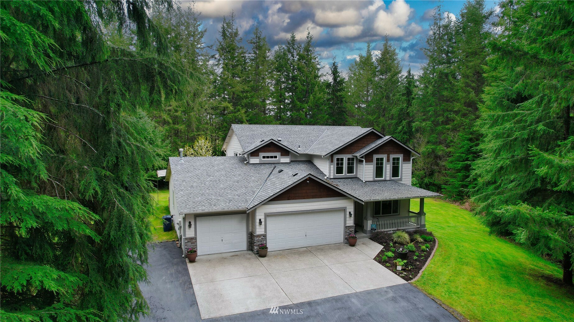 Property Photo:  21805 54th Place NE  WA 98252 