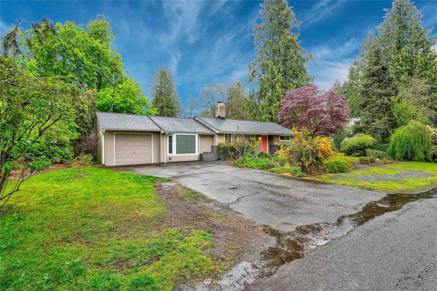 Property Photo:  1724 NE 113th Street  WA 98125 