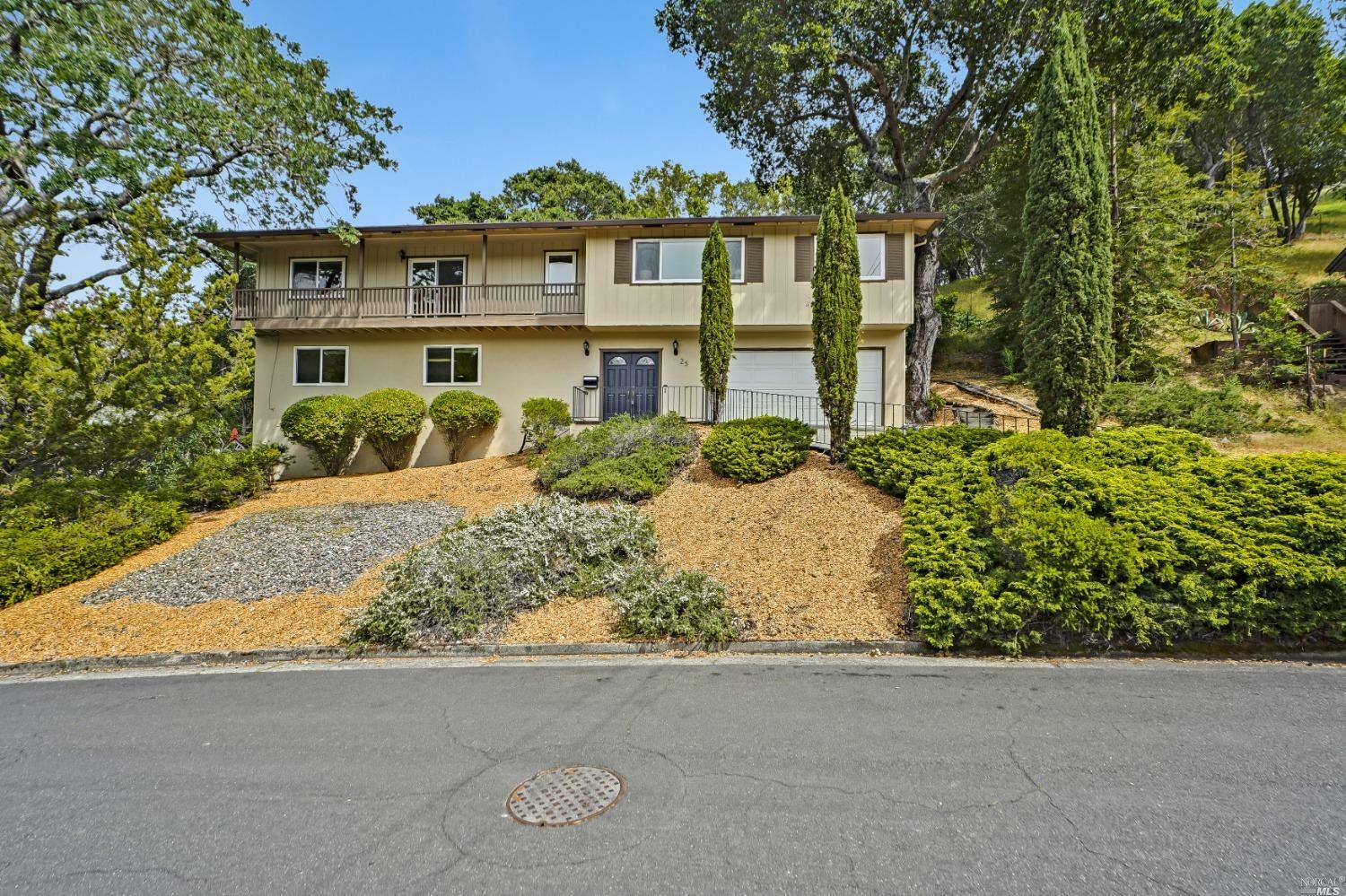 Property Photo: 25 Harding Drive CA 94947