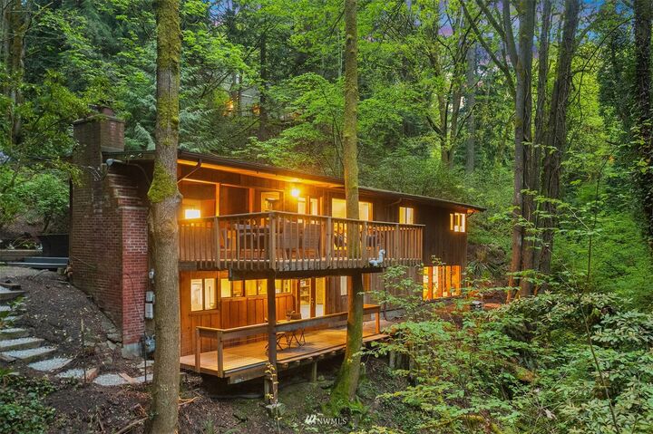 4200 NE 92nd Street  Seattle WA 98115 photo