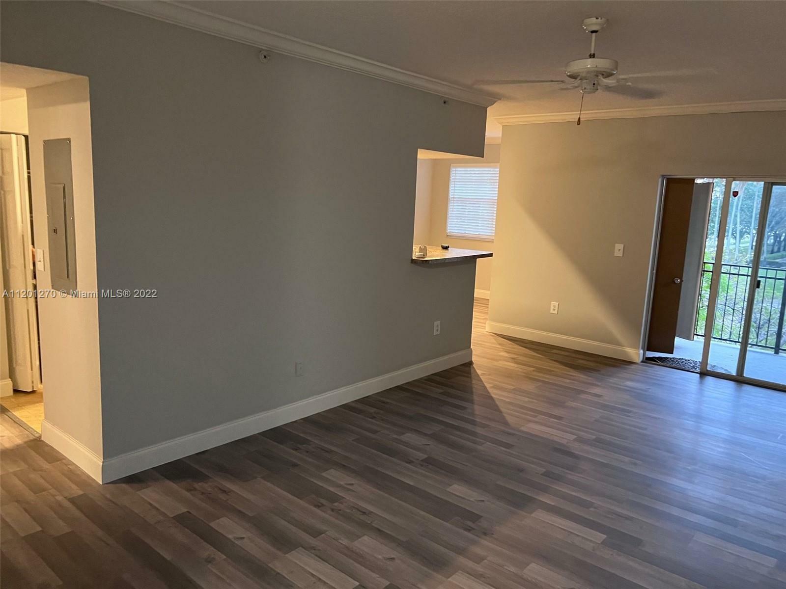 Property Photo:  101 SW 117th Ave 7302  FL 33025 