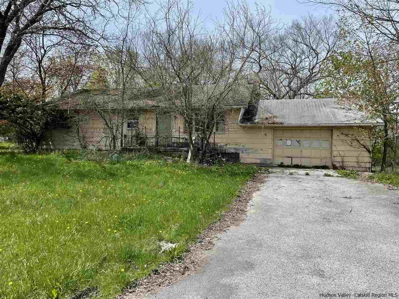 Property Photo:  9 Fifth  NY 12525 