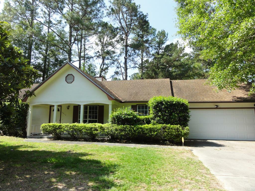 Property Photo:  3812 Honeysuckle Dr  GA 31605 